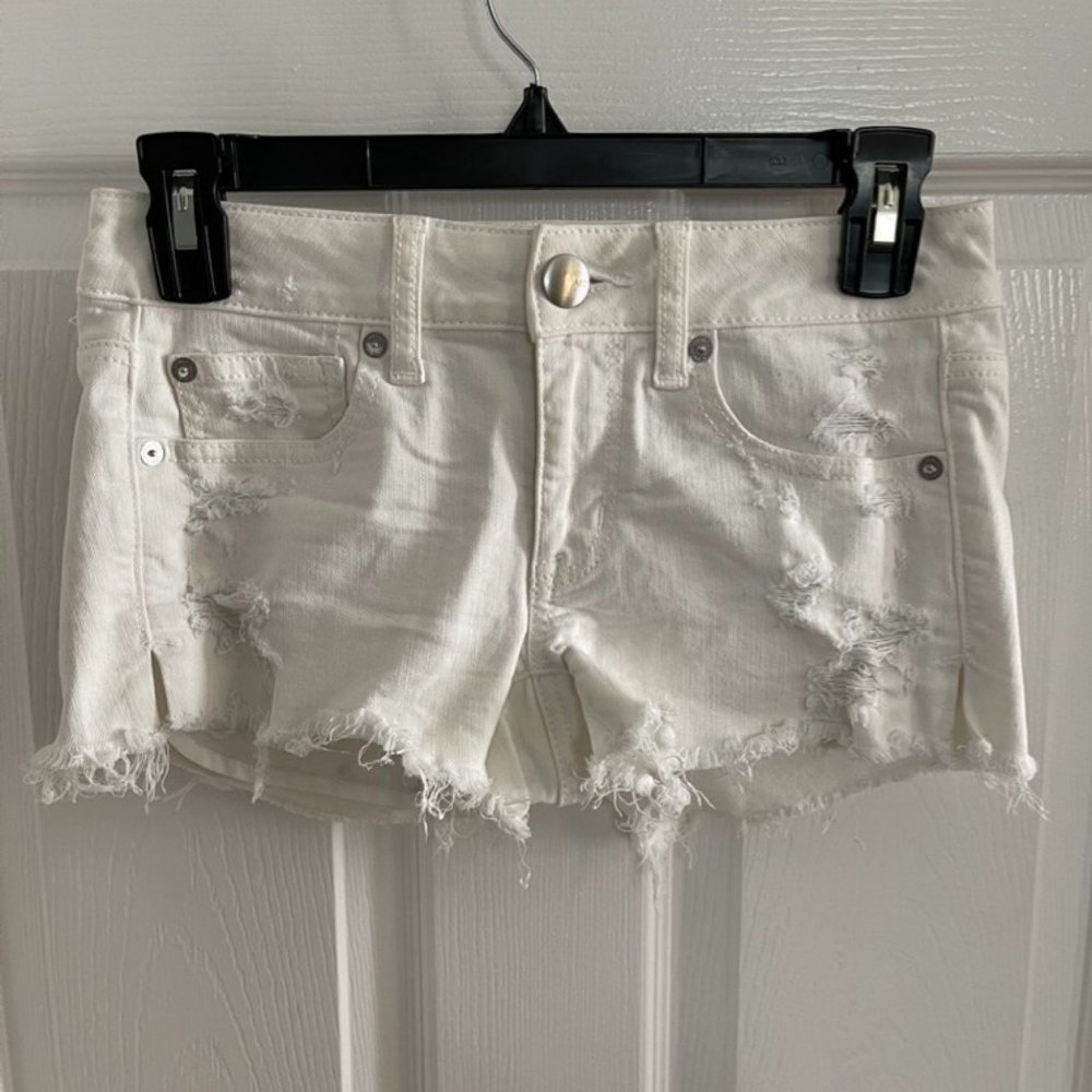 American Eagle Super Super Stretch Shortie White Jean Shorts